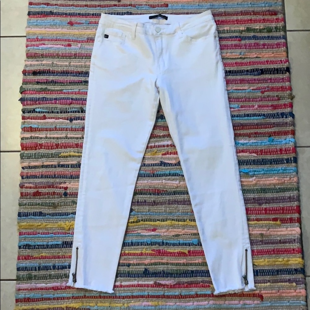 White Kancan ankle zipper jeans 11/29 NWOT